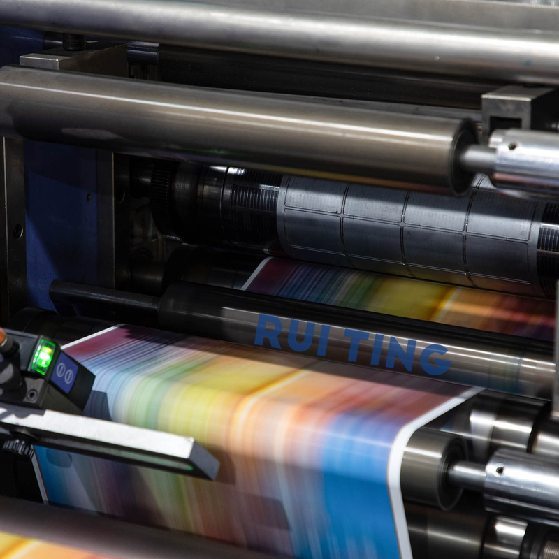 अनुकूल मुद्रण वातावरण के लिए पीईटी इनलाइन प्रिंटिंग मशीन