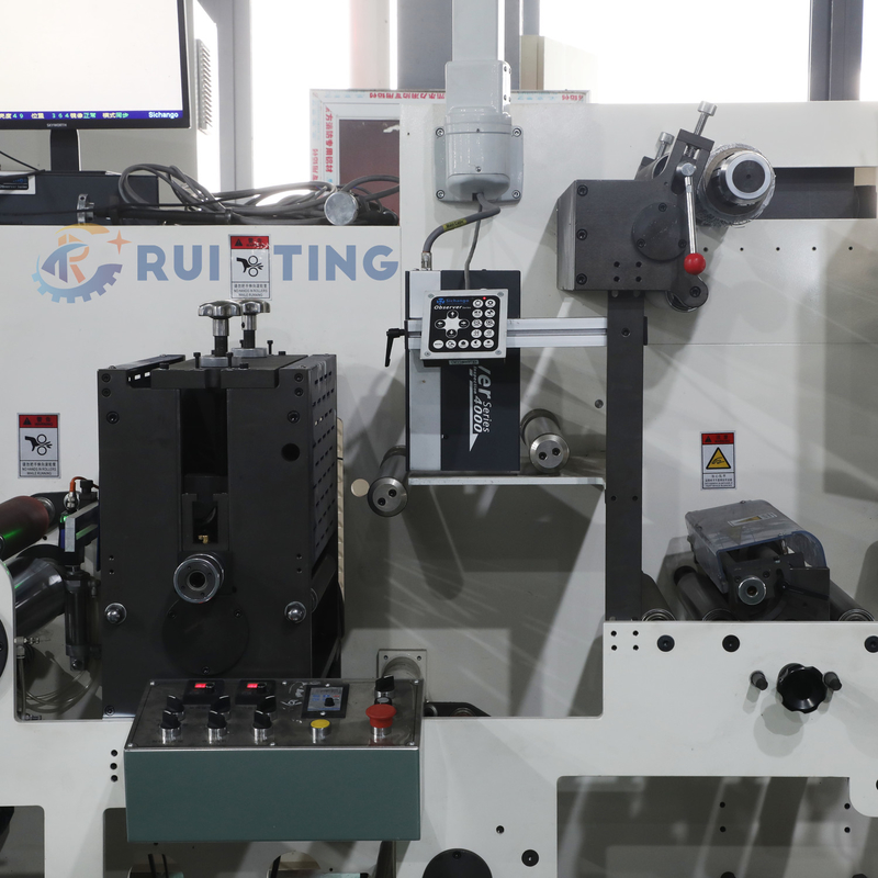 उच्च गति मुद्रण प्रदर्शन के साथ कुशल लेबल प्रिंटिंग मशीन